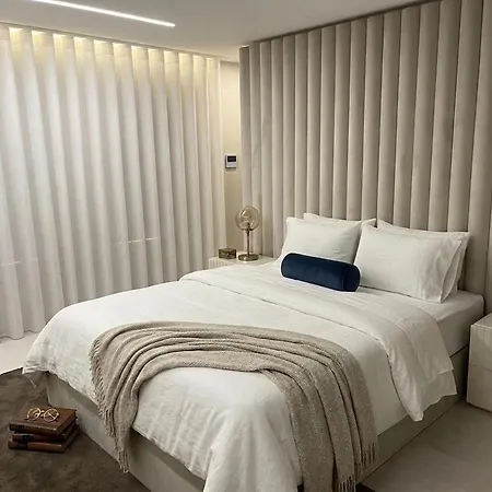דירה Luxury 3-suite In The Heart Of *
