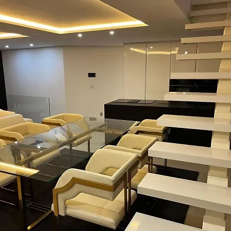 Lejlighed Luxury 3-suite In The Heart Of *